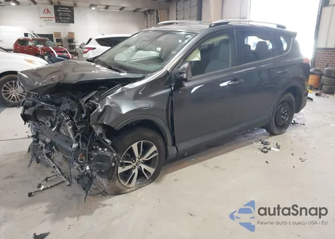 2017 Toyota Rav4 Xle z USA, uszkodzony, nr VIN JTMWFREV8HD102605